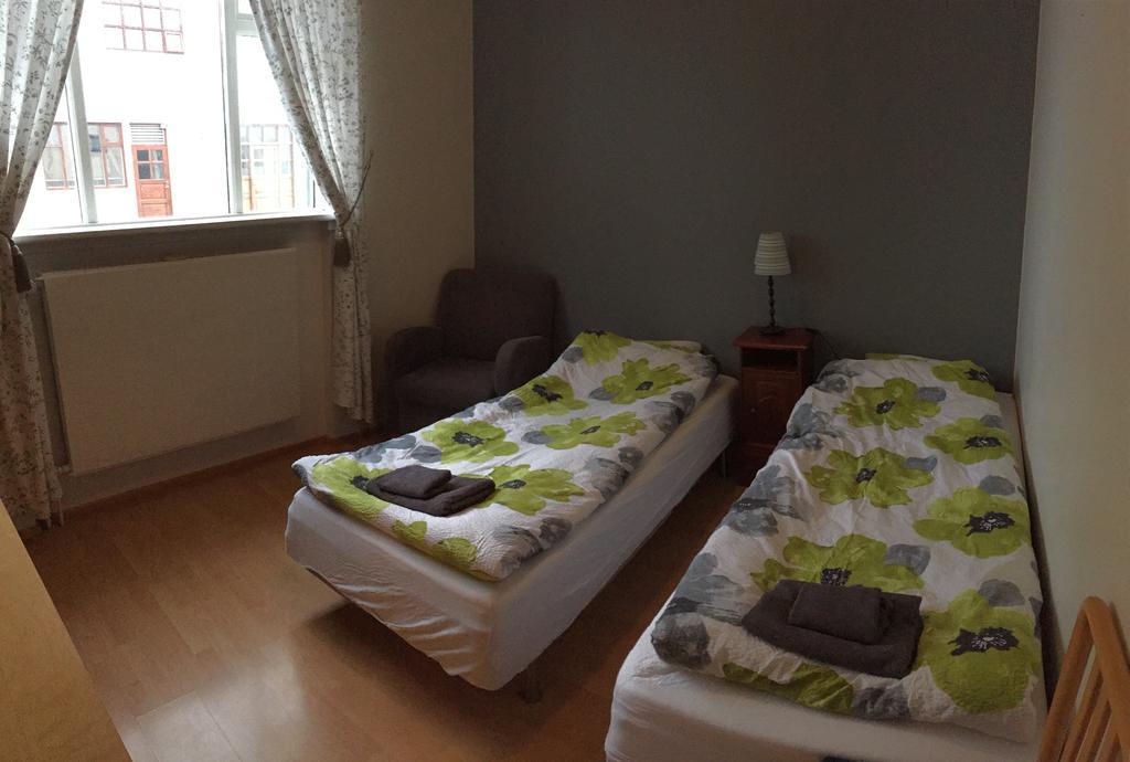 Ísafjörður Litla Guesthouse מראה חיצוני תמונה